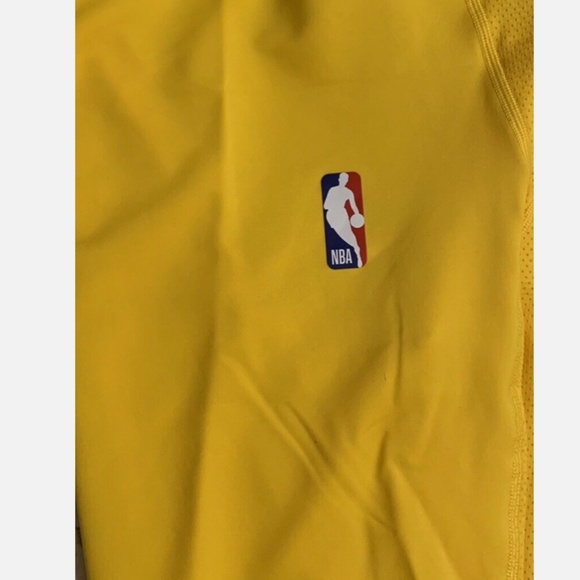 Nike NBA Pro HyperStrong Padded 3/4 Tights Men’s Pants Yellow - Picture 3 of 4